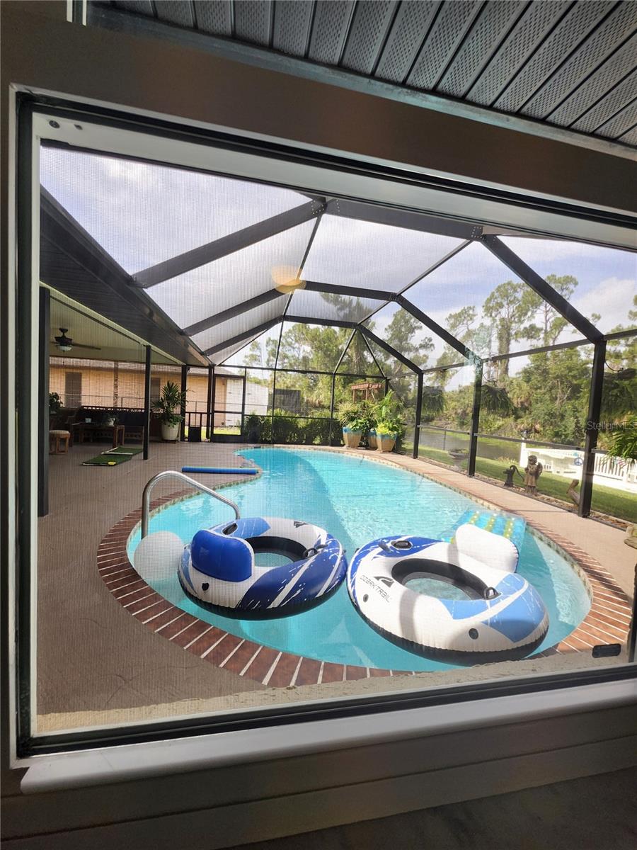 Image 47 of 80 For 319 Kindred Boulevard