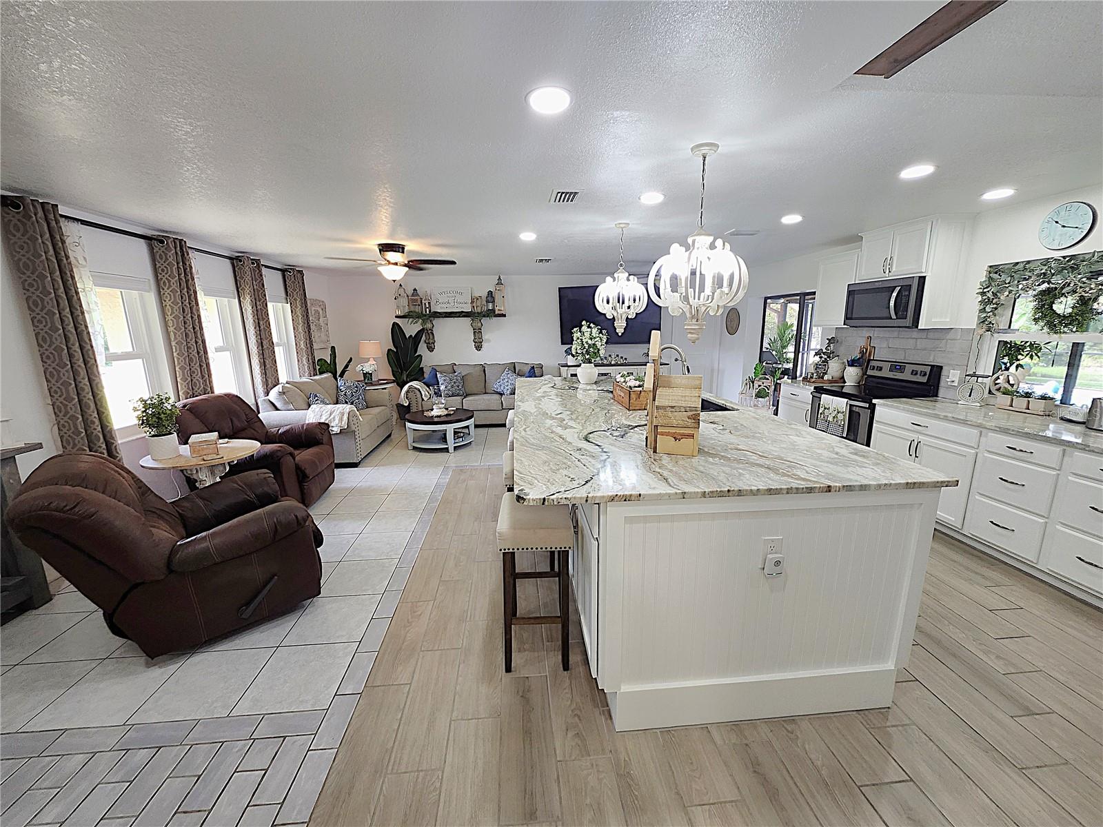 Image 9 of 80 For 319 Kindred Boulevard