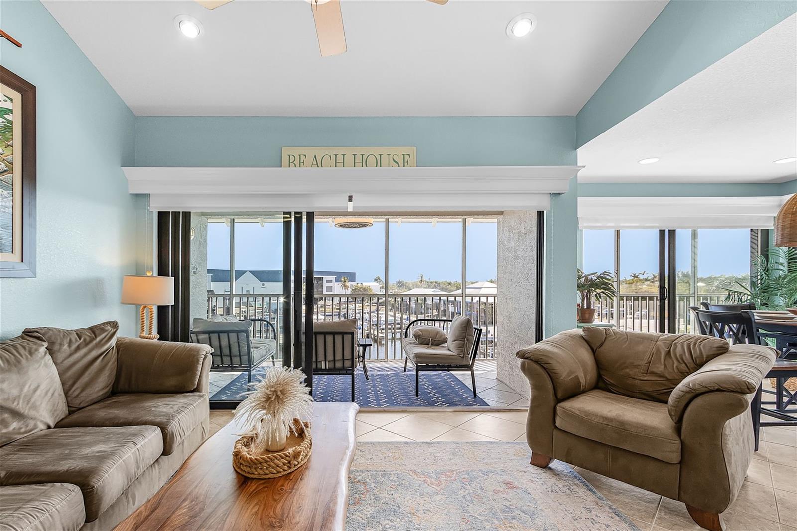 Image 13 of 33 For 16641 Stringfellow Road 506