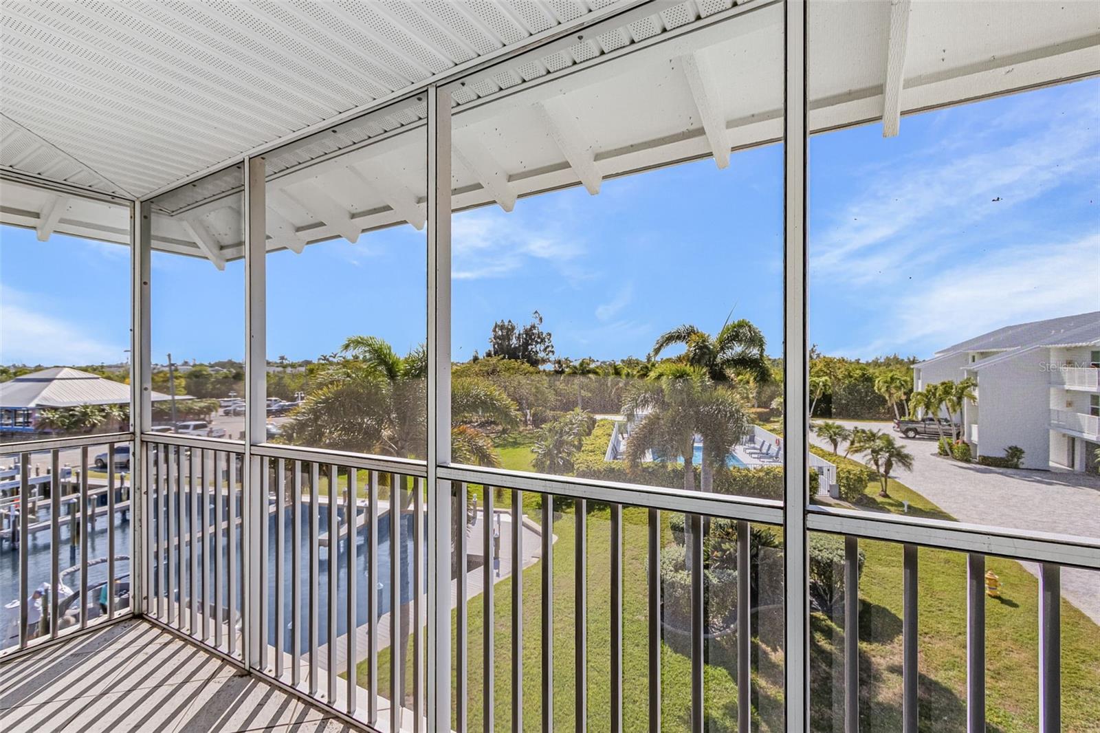 Image 24 of 33 For 16641 Stringfellow Road 506