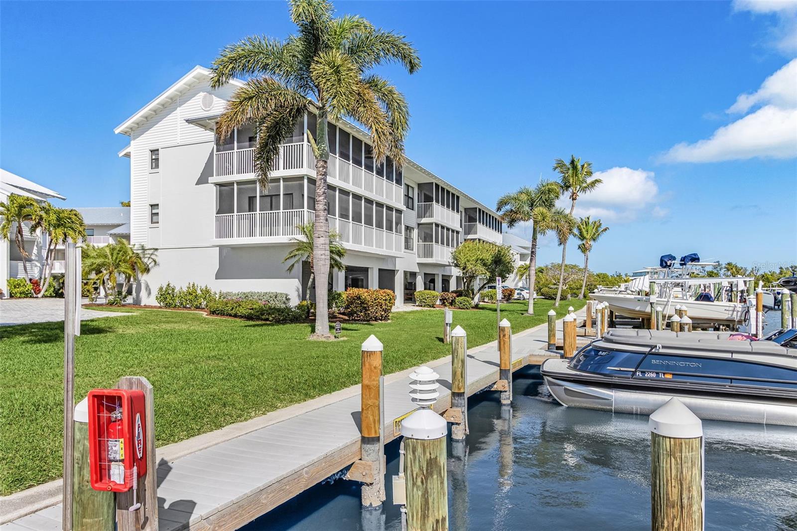 Image 26 of 33 For 16641 Stringfellow Road 506