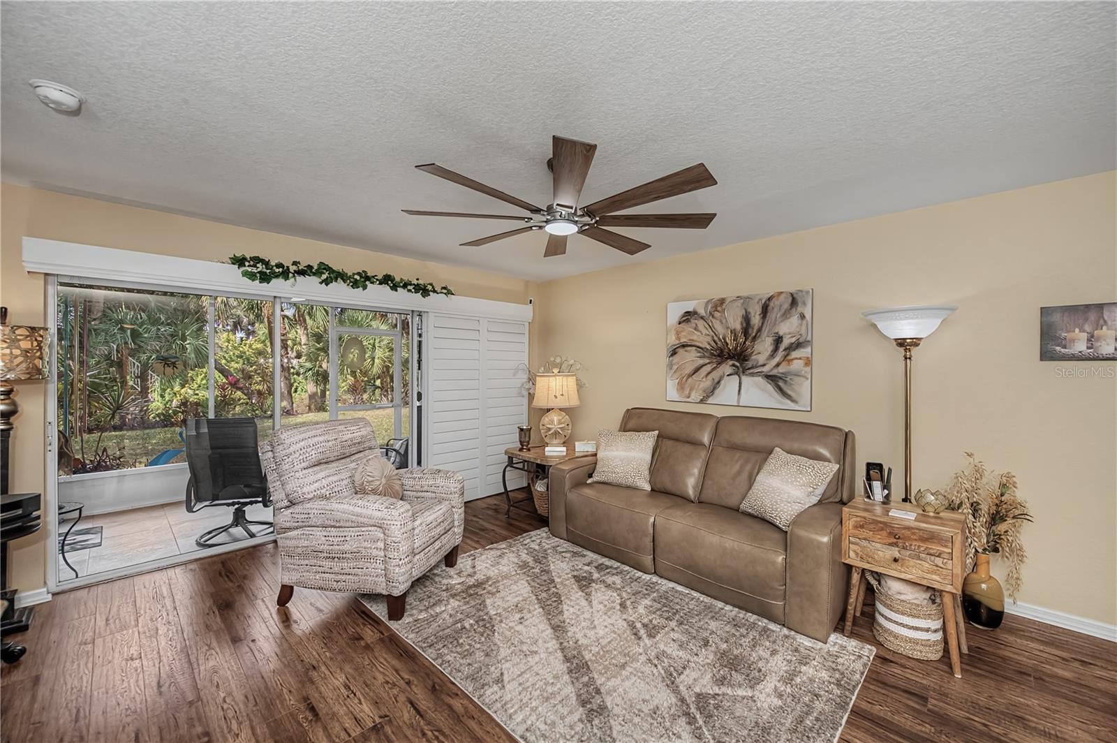 Image 13 of 83 For 19300 Water Oak Drive 102