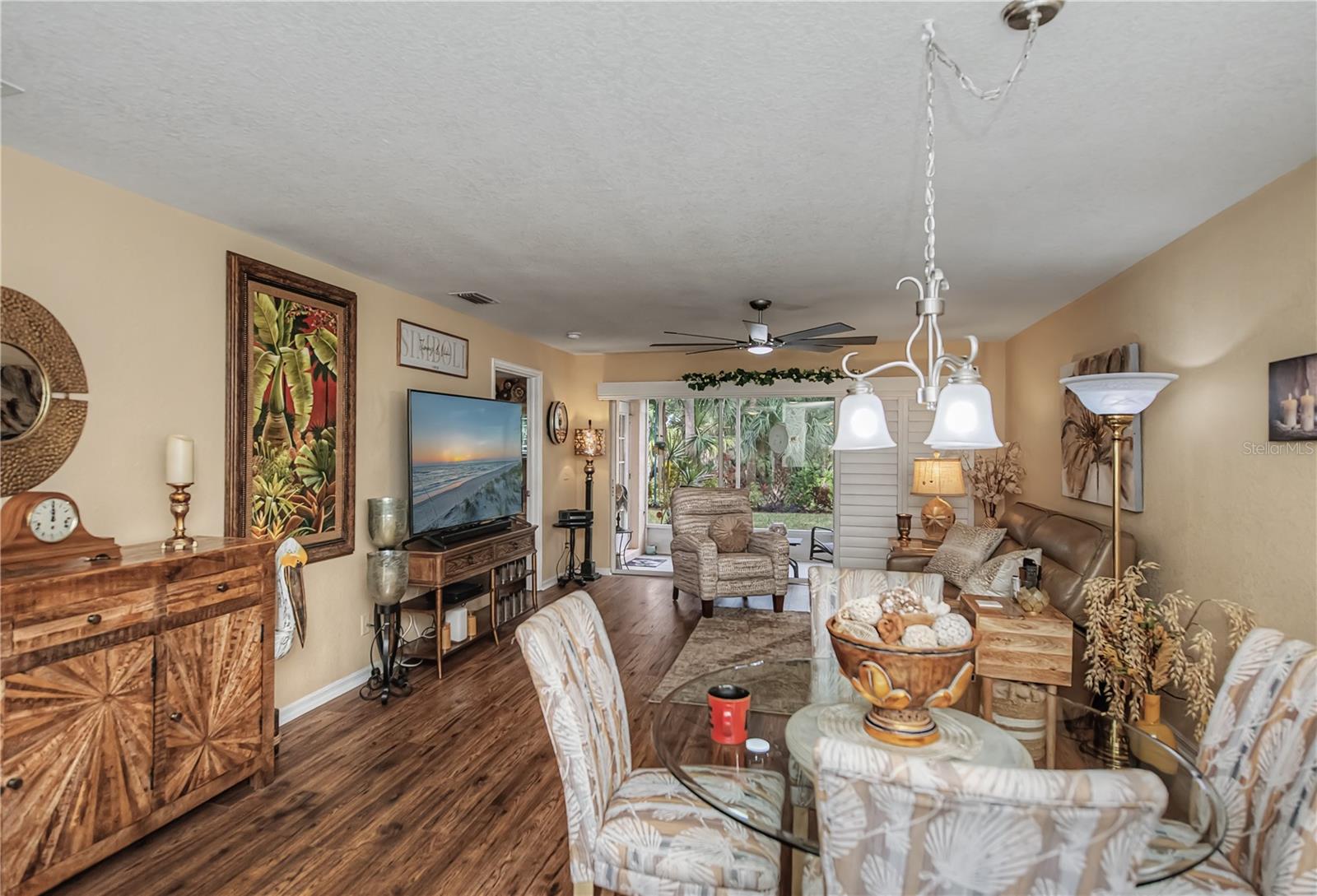 Image 17 of 83 For 19300 Water Oak Drive 102