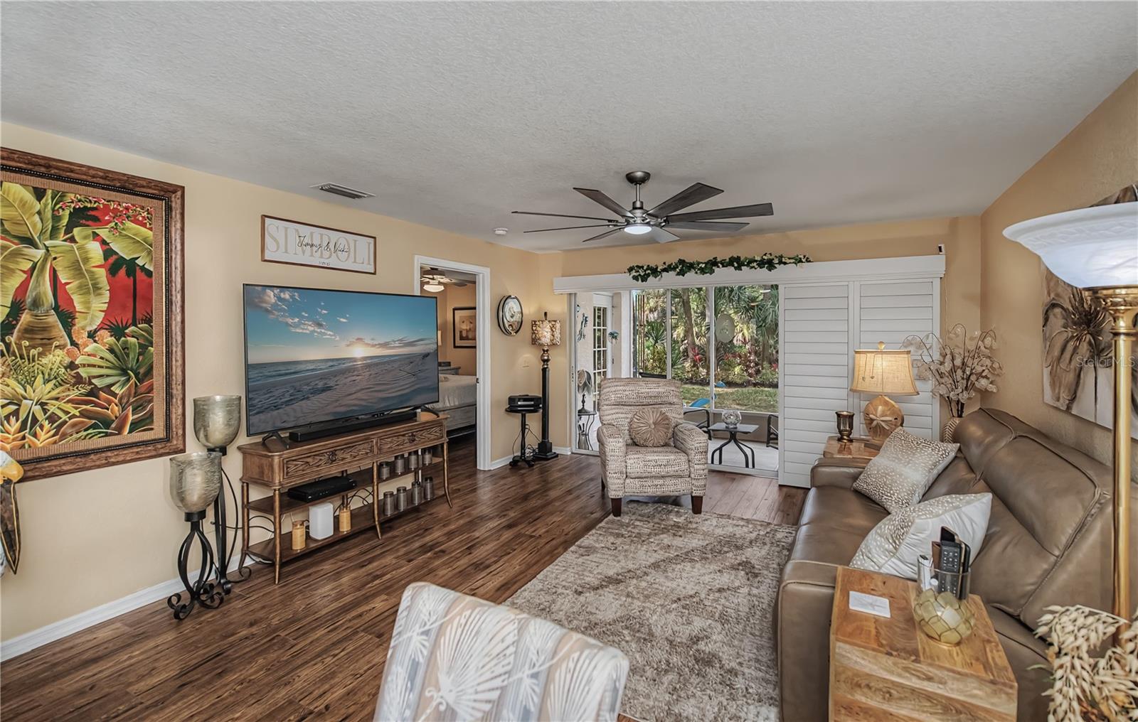 Image 18 of 83 For 19300 Water Oak Drive 102