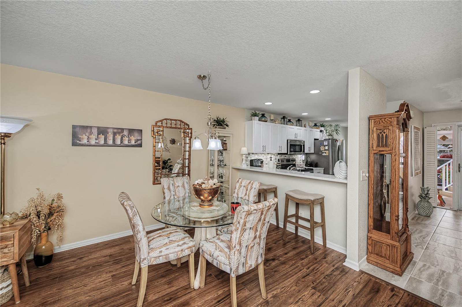 Image 22 of 83 For 19300 Water Oak Drive 102