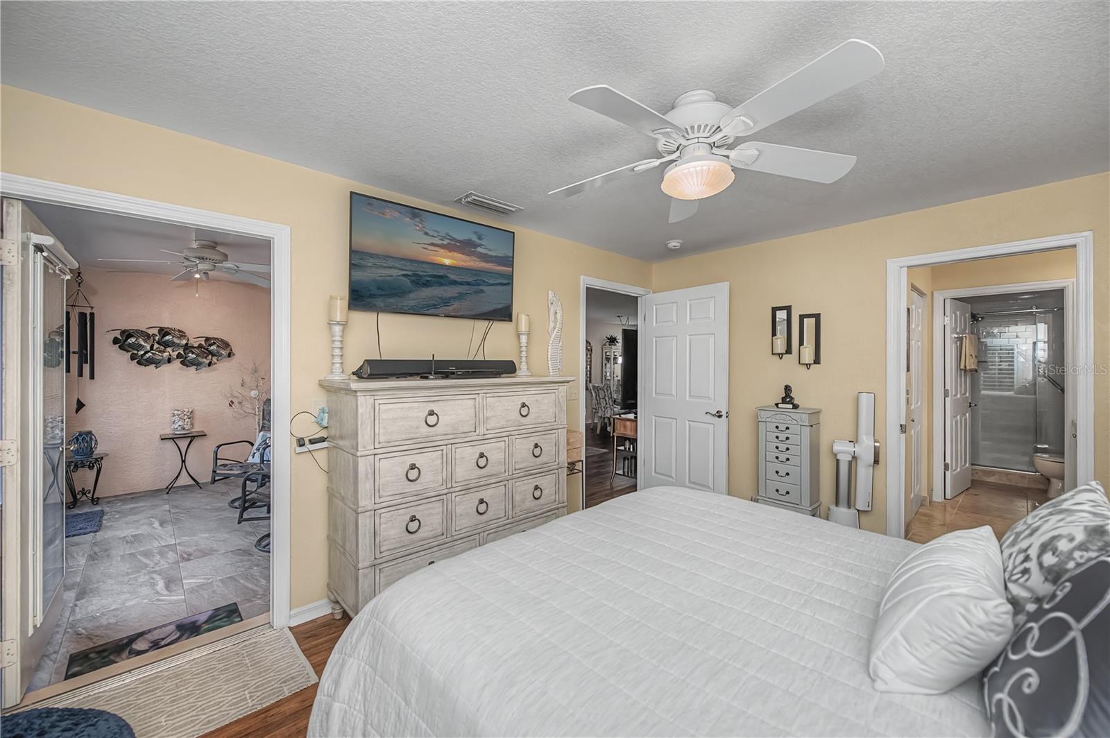 Image 35 of 83 For 19300 Water Oak Drive 102