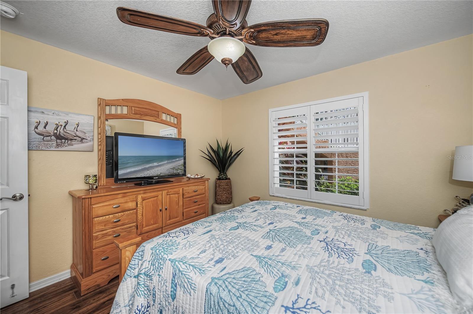 Image 43 of 83 For 19300 Water Oak Drive 102