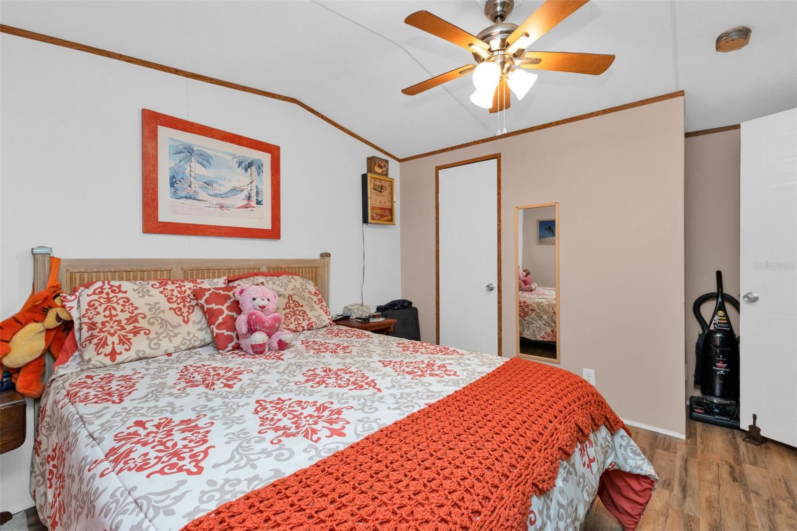 Image 23 of 30 For 1607 Woodlawn Avenue