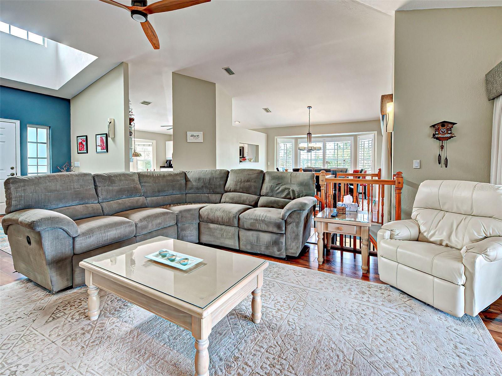 Image 54 of 83 For 13314 Prentice Avenue