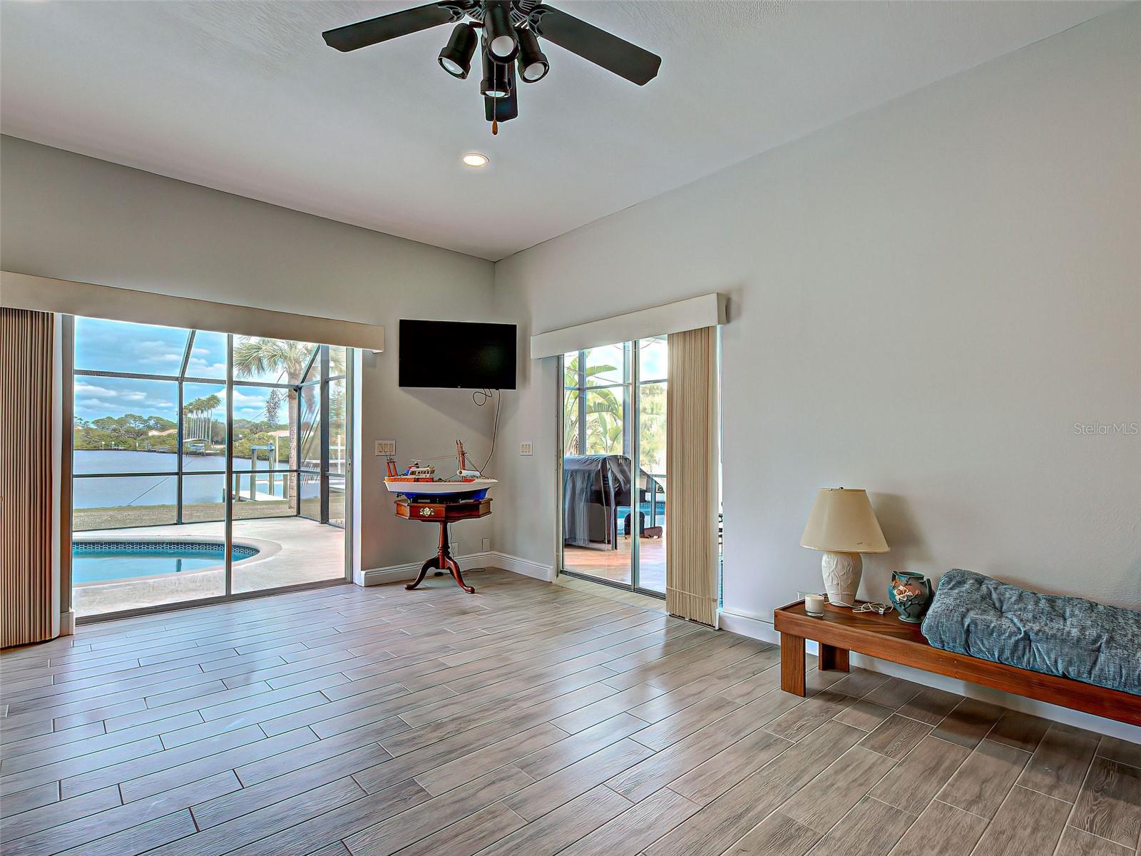 Image 57 of 83 For 13314 Prentice Avenue