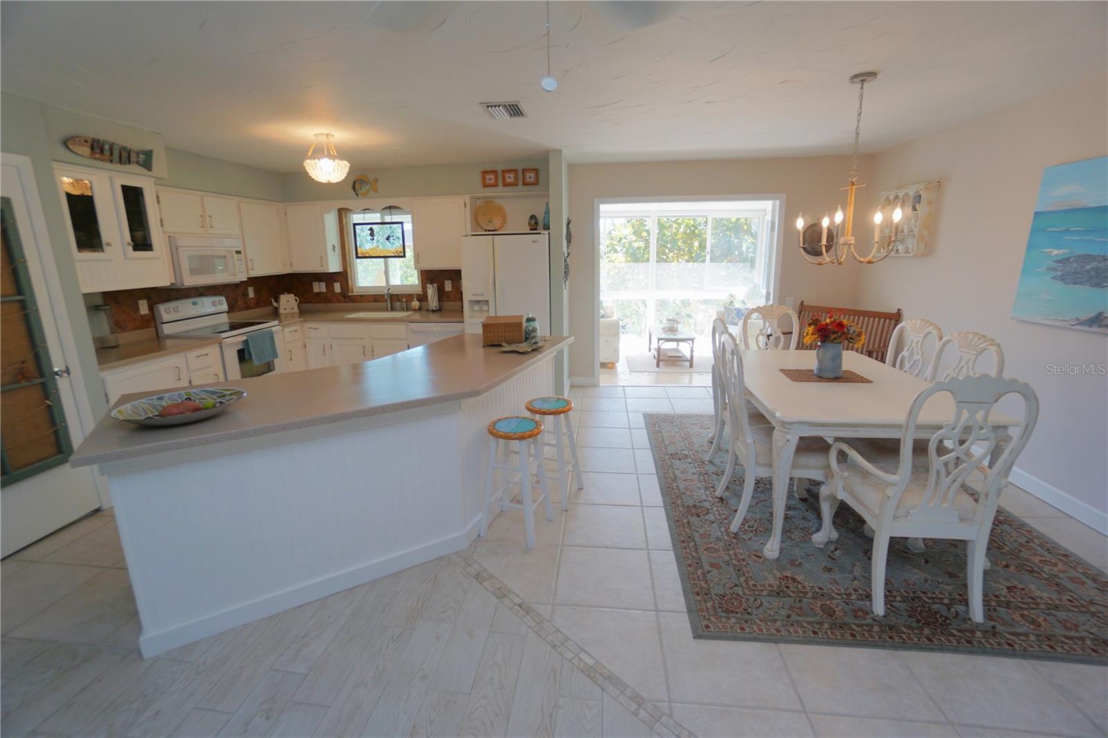 Image 11 of 49 For 621 Sturgeon Place