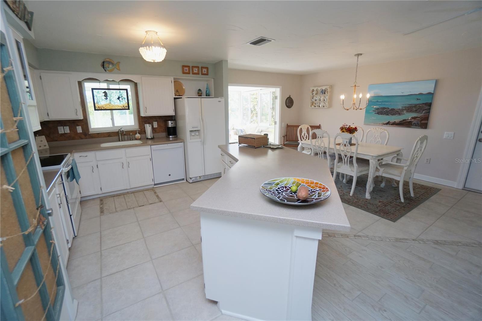 Image 12 of 49 For 621 Sturgeon Place