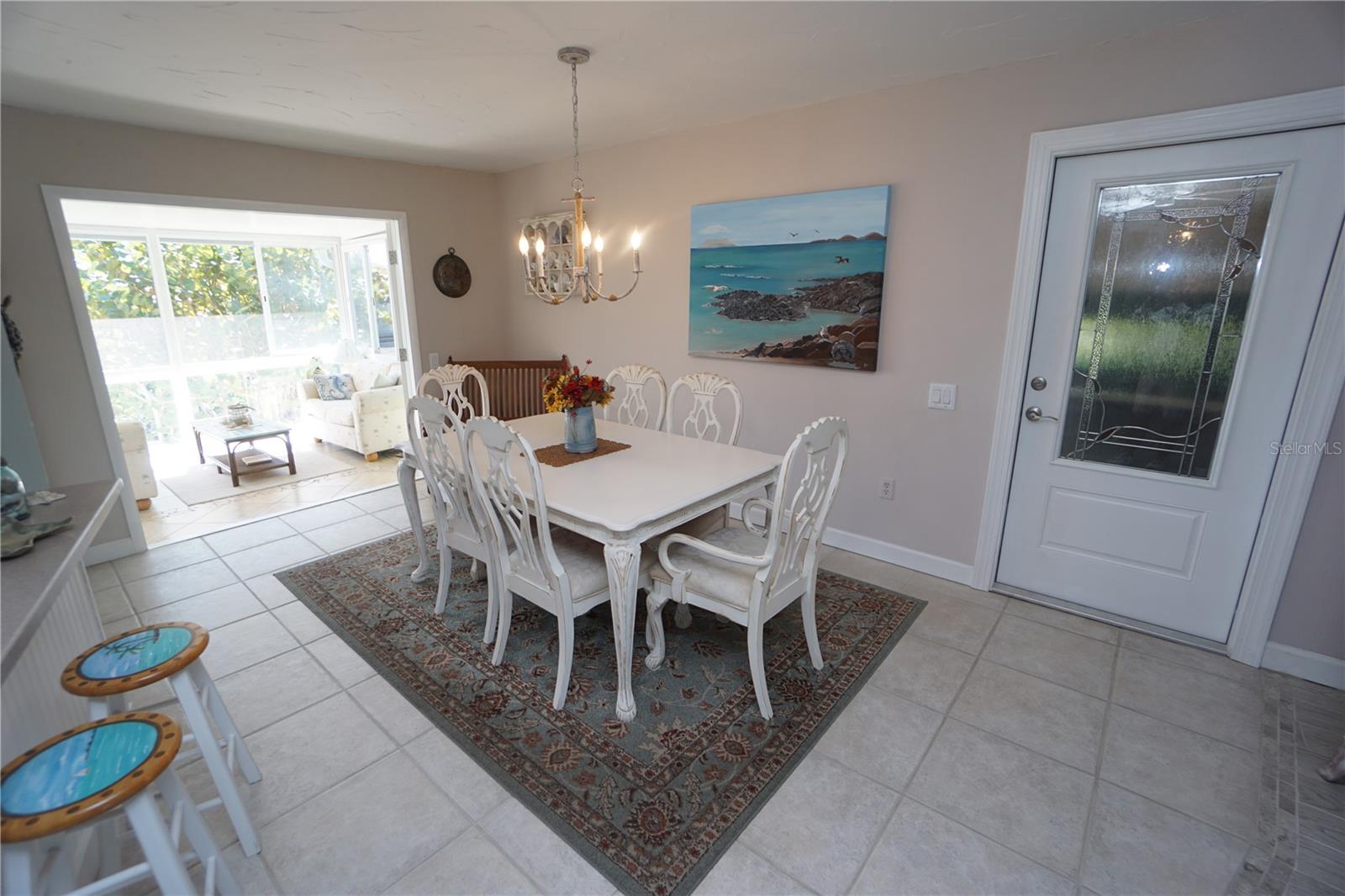 Image 16 of 49 For 621 Sturgeon Place