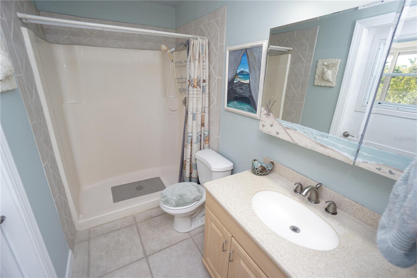 Image 22 of 49 For 621 Sturgeon Place