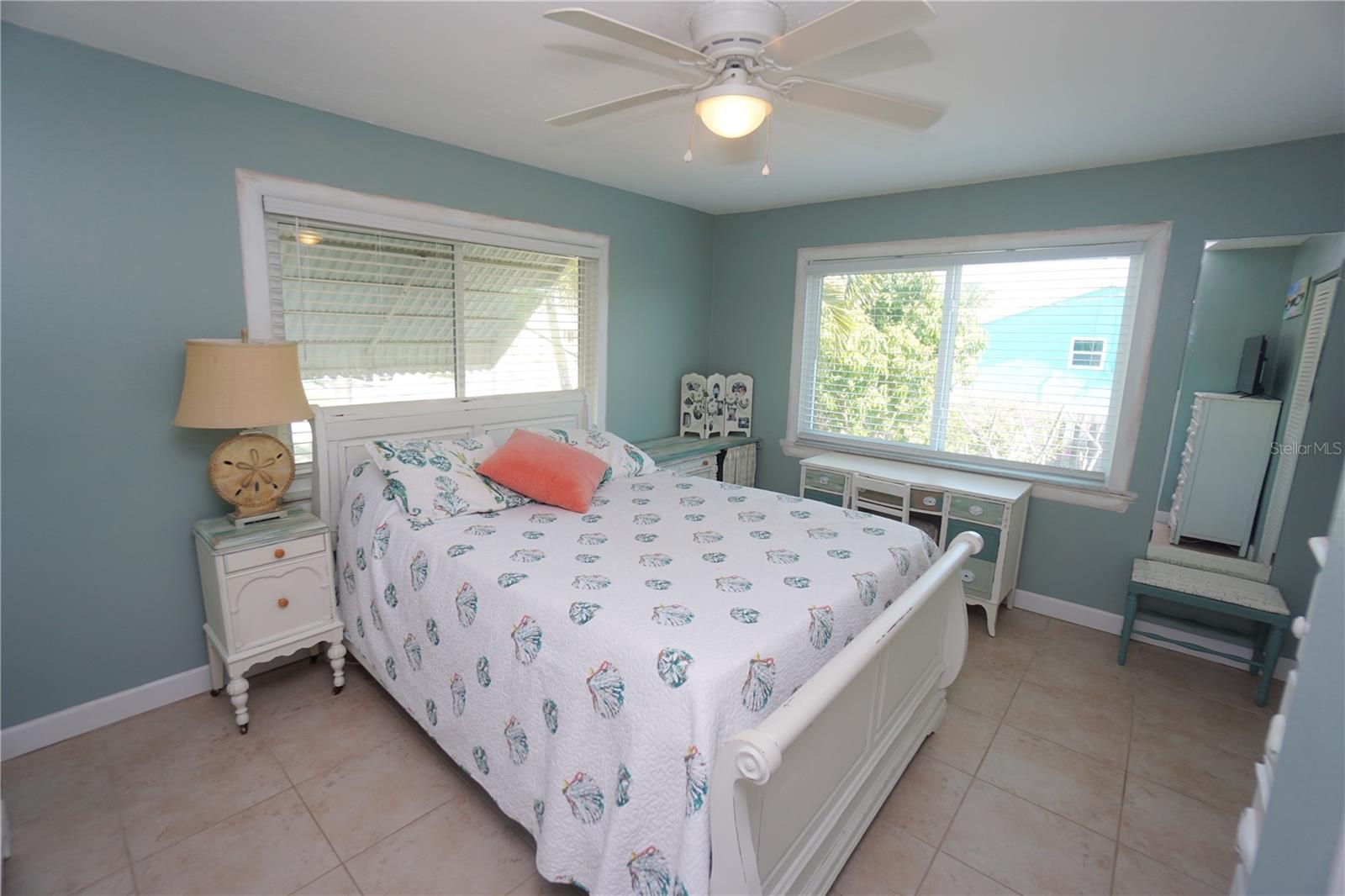 Image 23 of 49 For 621 Sturgeon Place