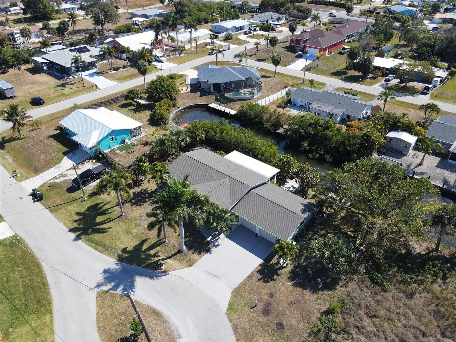 Image 5 of 49 For 621 Sturgeon Place