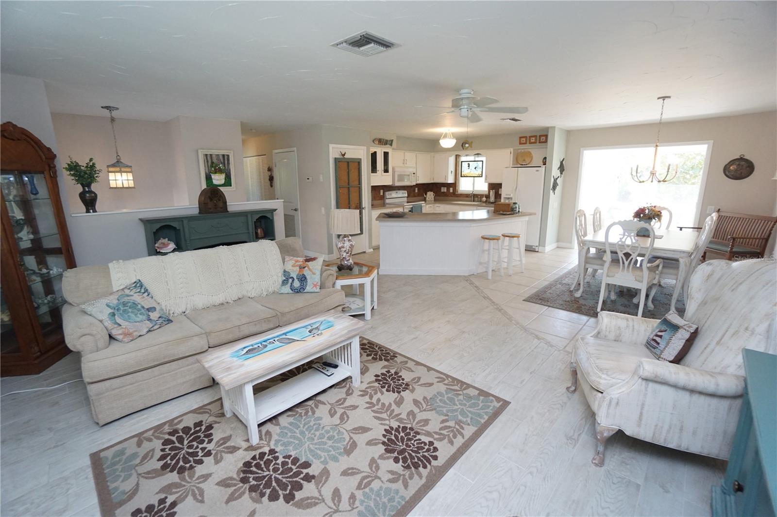 Image 8 of 49 For 621 Sturgeon Place