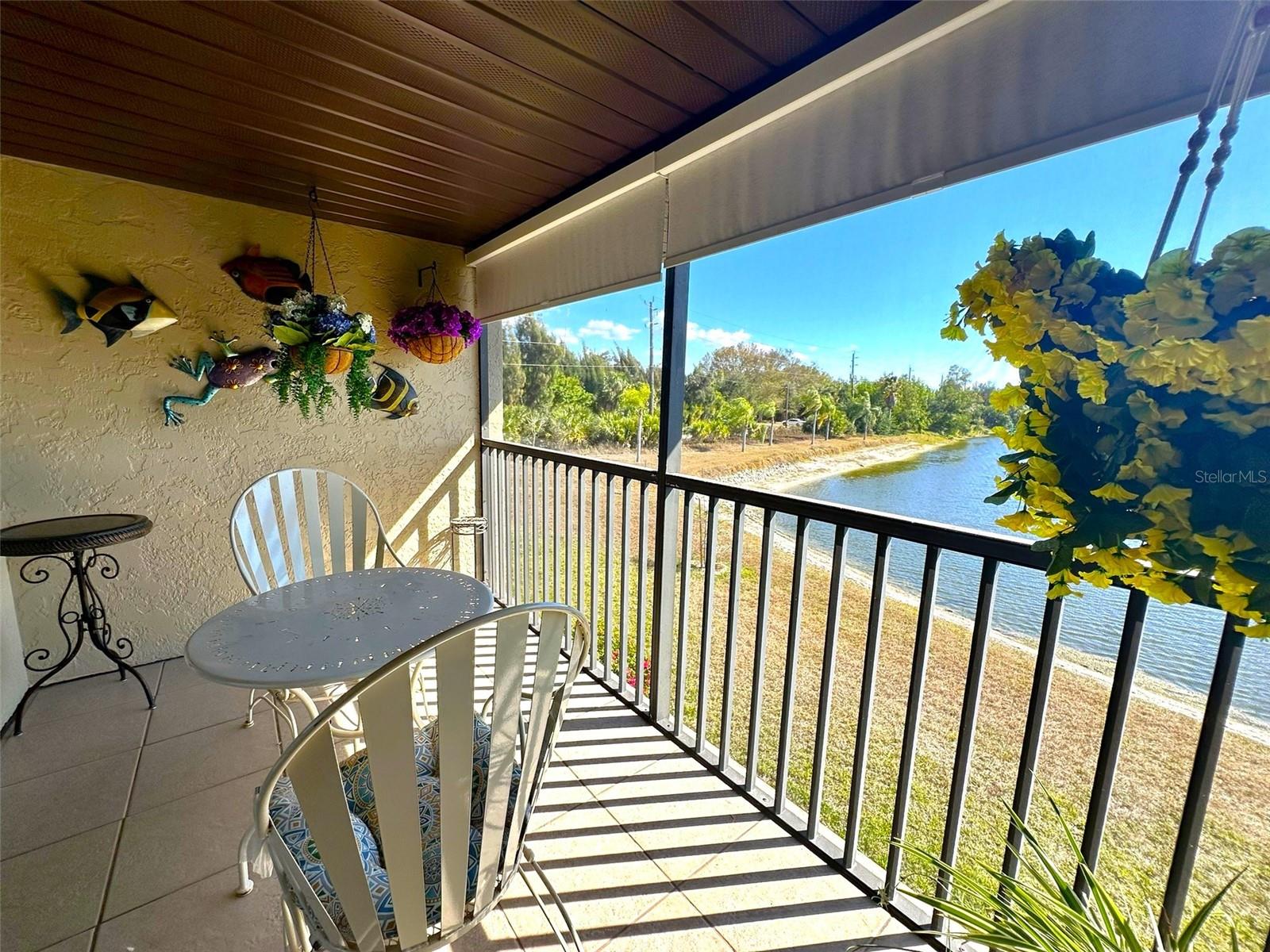 Image 11 of 31 For 4000 Oakview Drive L8