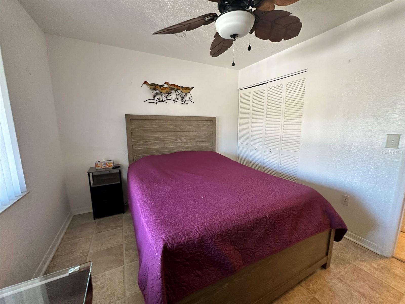 Image 17 of 31 For 4000 Oakview Drive L8