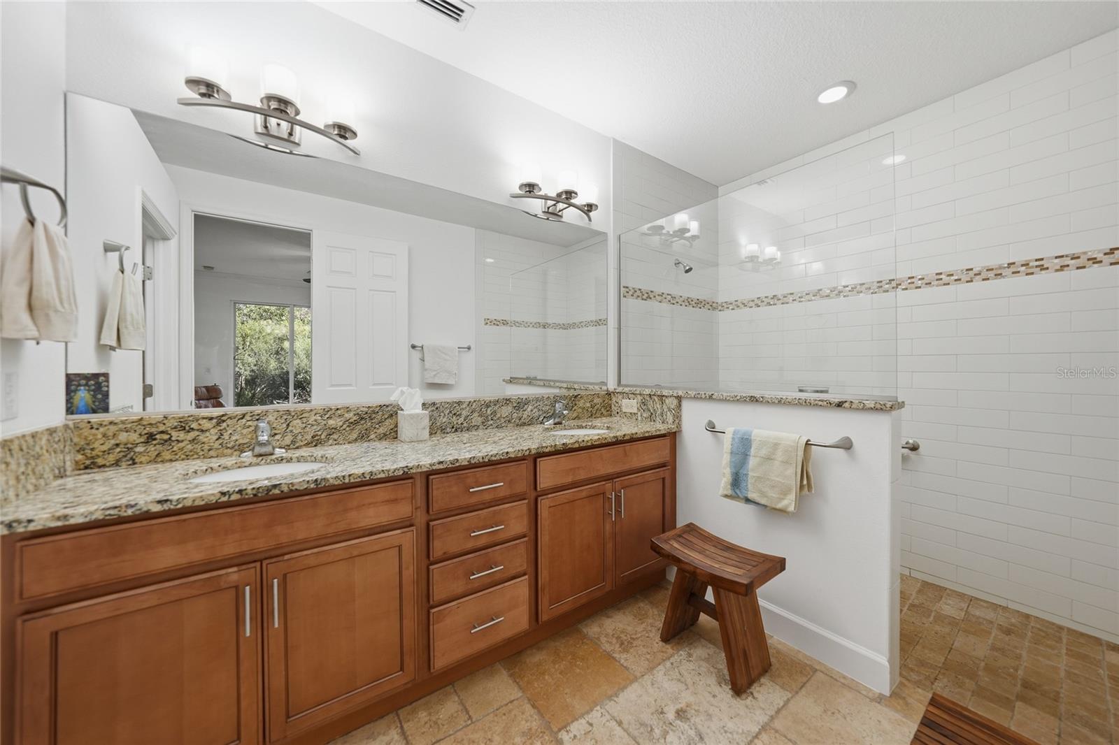 Image 17 of 31 For 28103 Pablo Picasso Drive