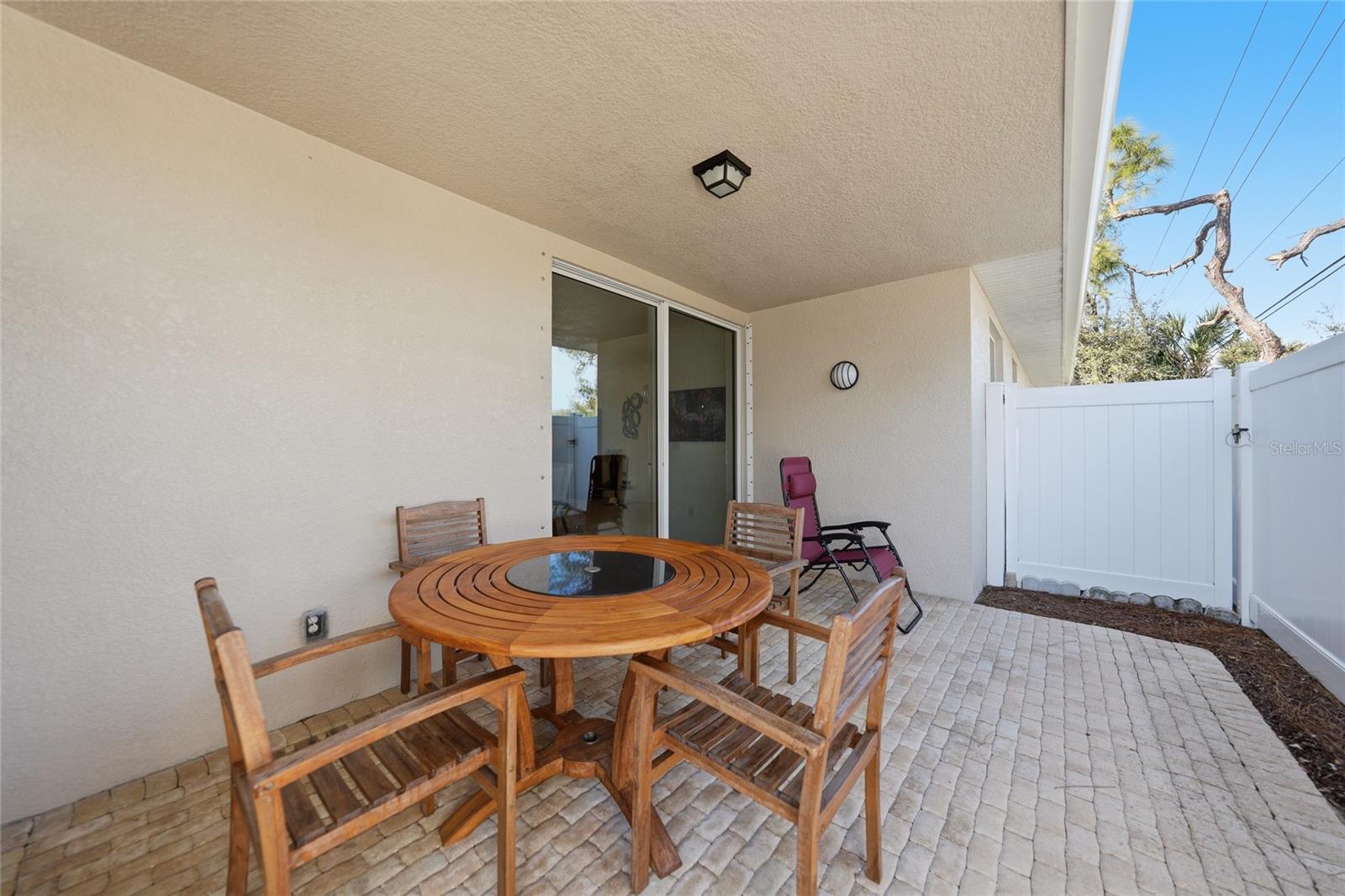 Image 25 of 31 For 28103 Pablo Picasso Drive