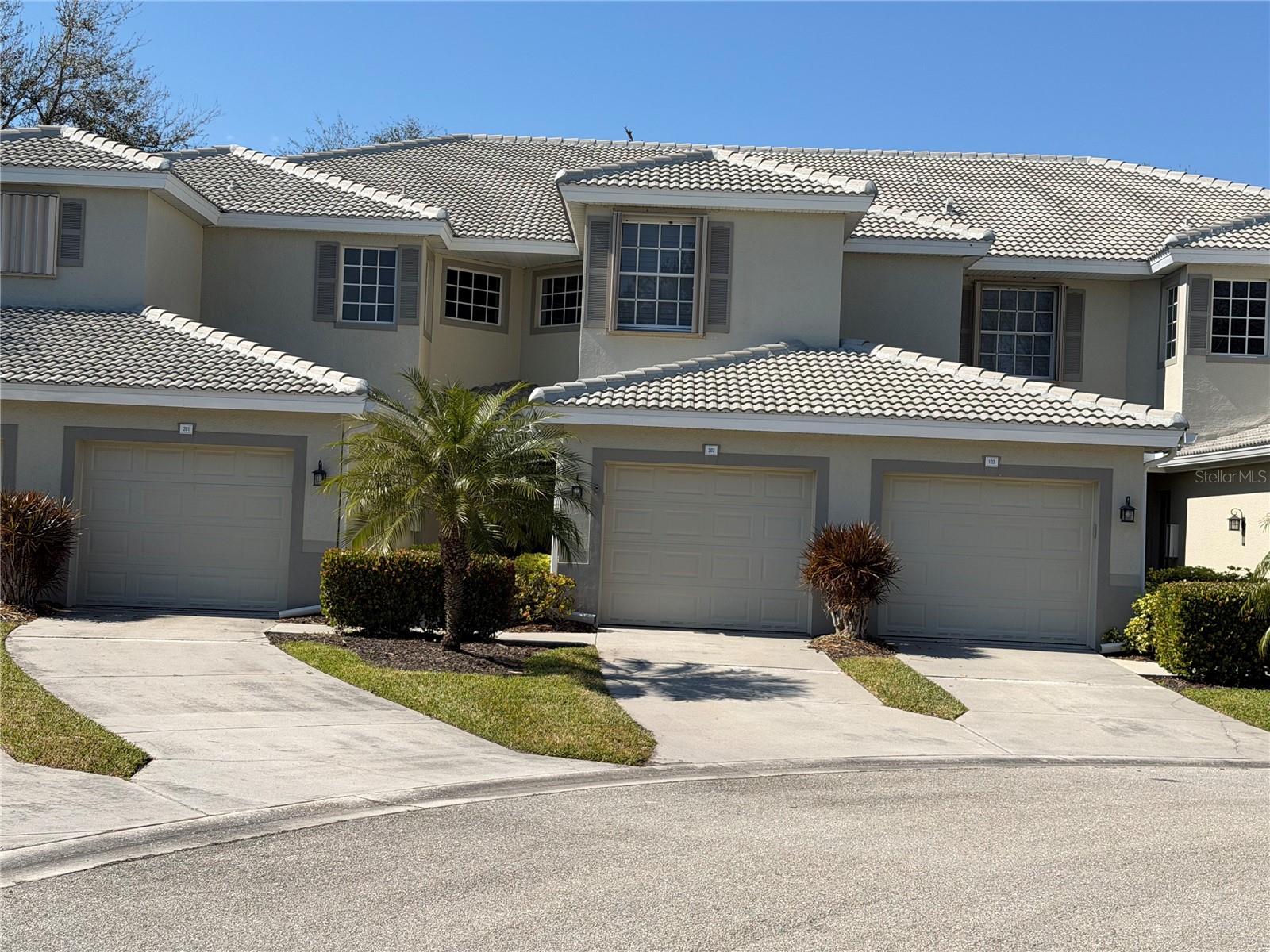 Image 6 of 81 For 3433 Grand Vista Court 202