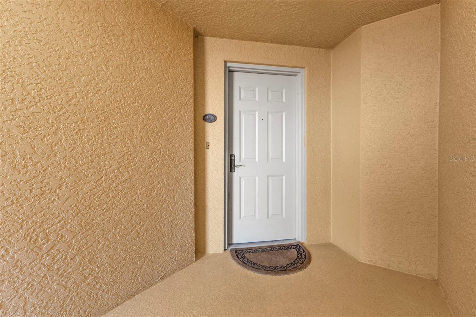 Image 13 of 63 For 3321 Sunset Key Circle 501