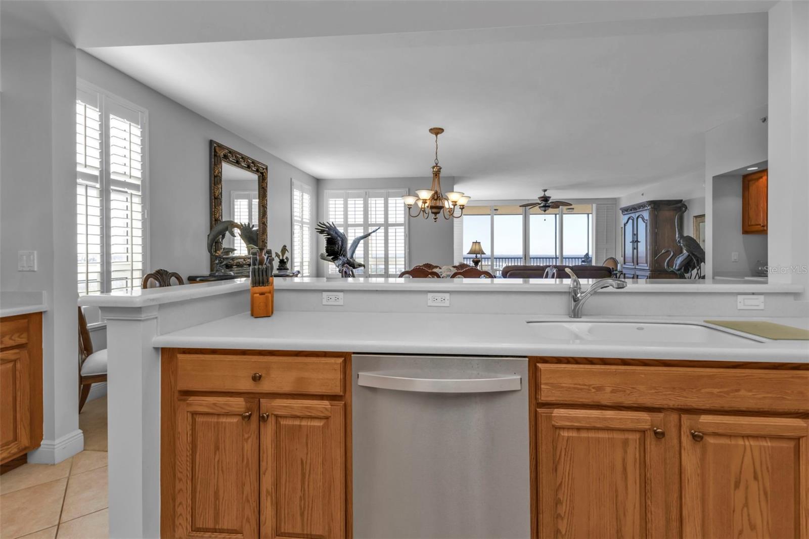 Image 27 of 63 For 3321 Sunset Key Circle 501