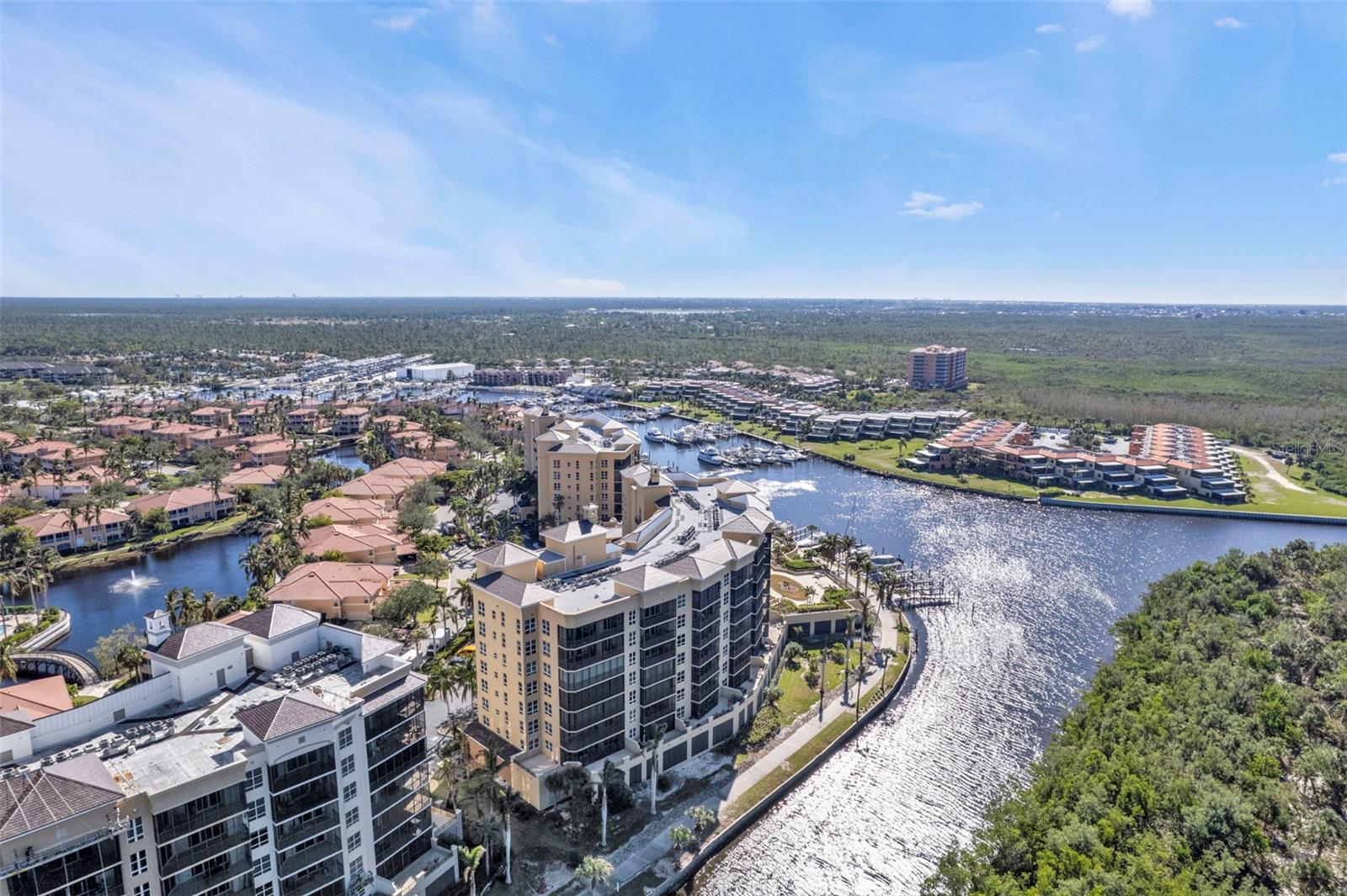 Image 4 of 63 For 3321 Sunset Key Circle 501