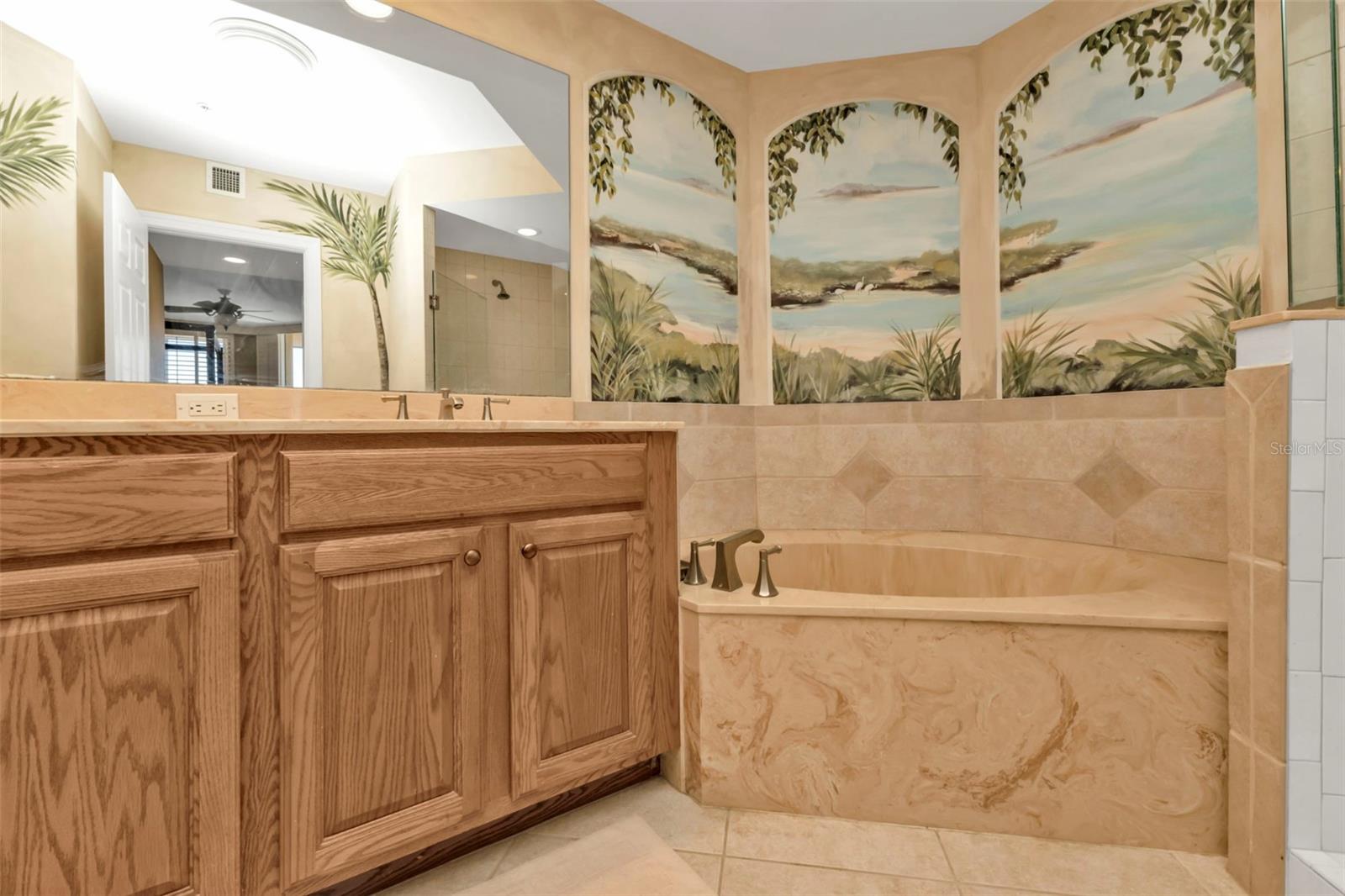 Image 42 of 63 For 3321 Sunset Key Circle 501