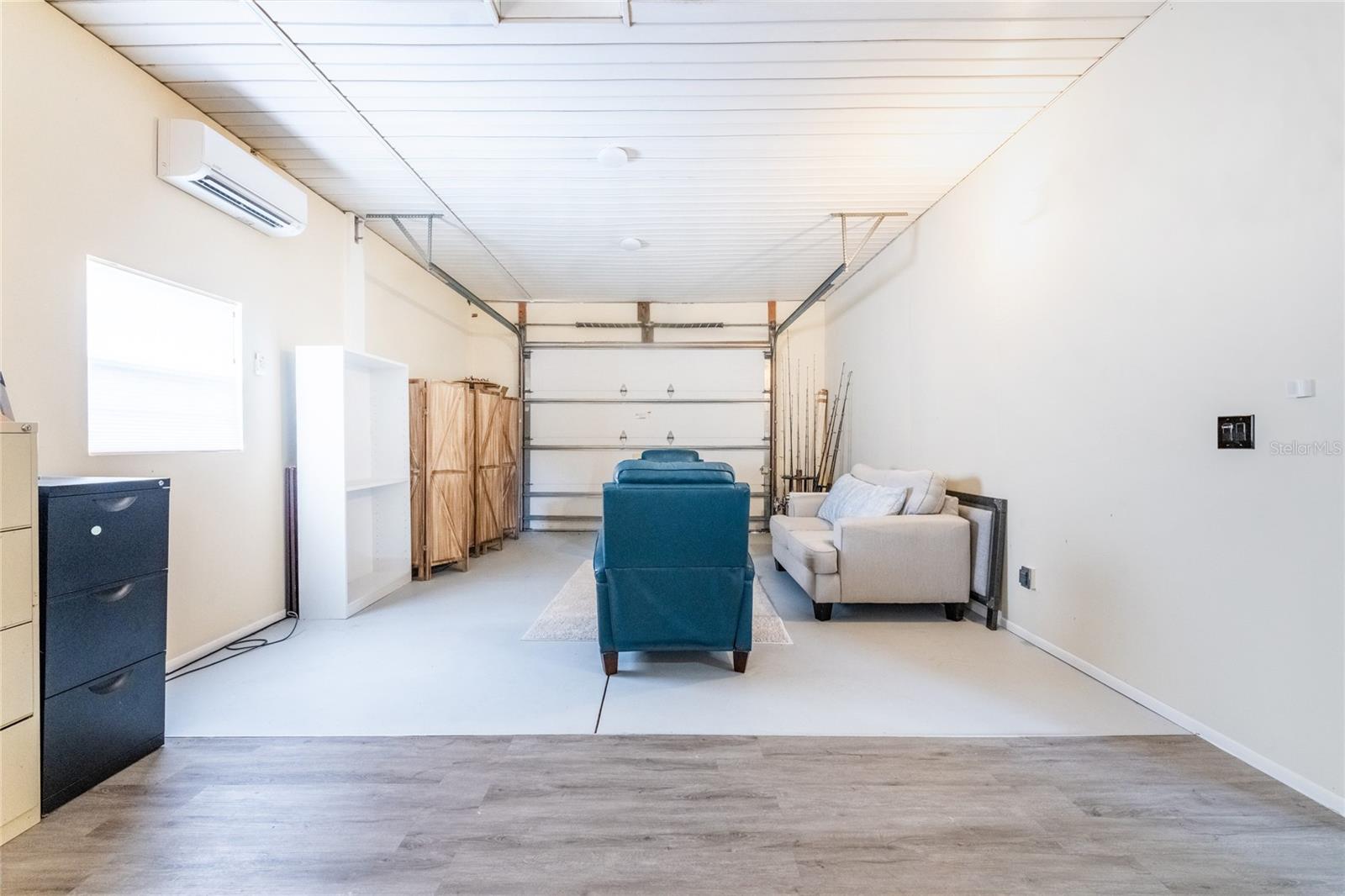 Image 23 of 53 For 17201 Prairie Creek Boulevard