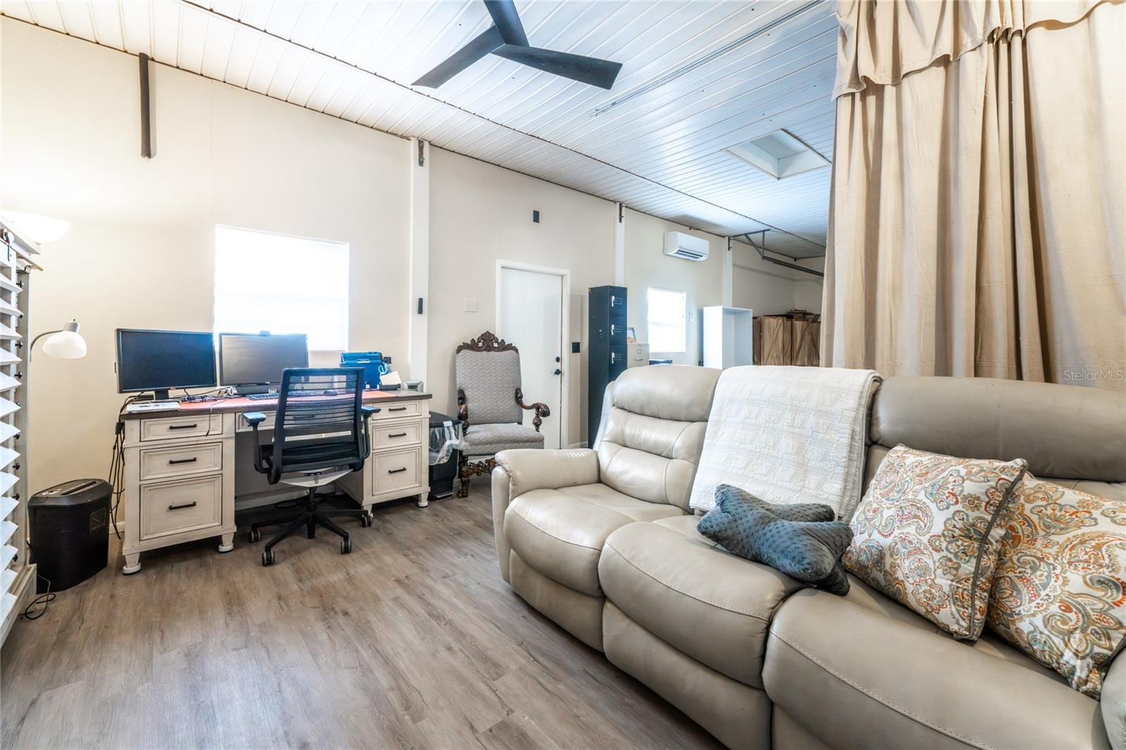 Image 25 of 53 For 17201 Prairie Creek Boulevard