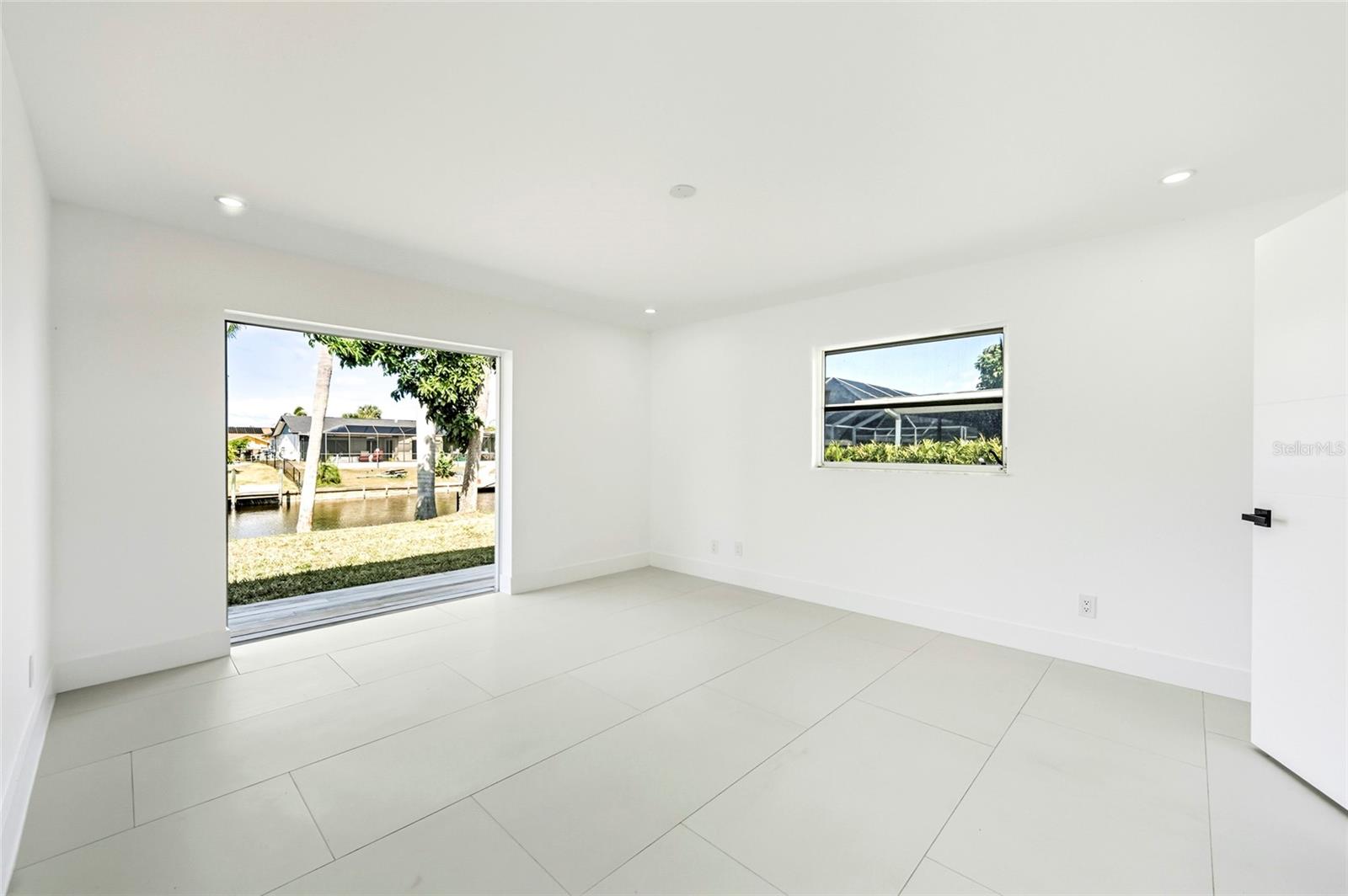 Image 13 of 36 For 2031 25th Lane