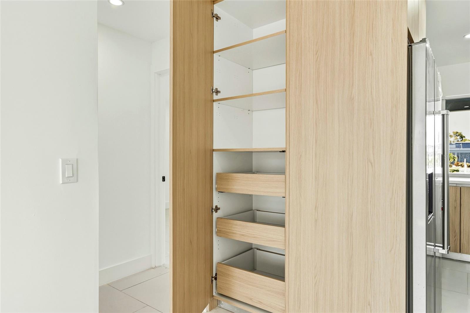 Image 7 of 36 For 2031 25th Lane