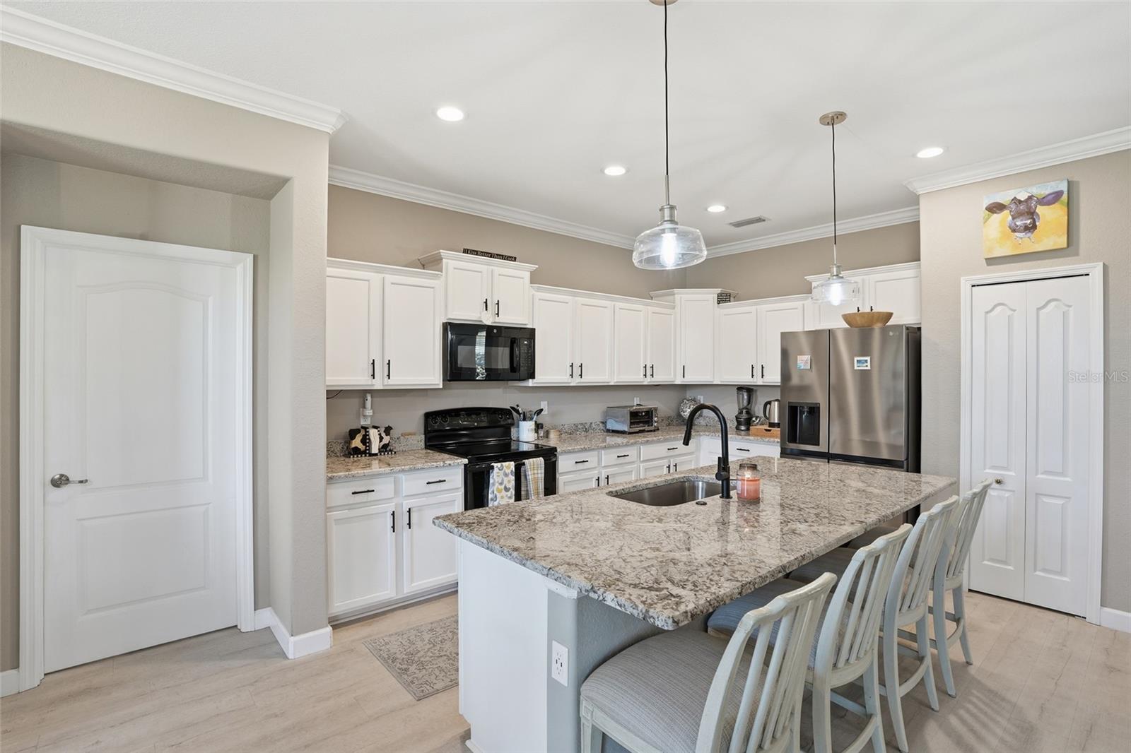 Image 14 of 36 For 13056 Silver Thorn Loop