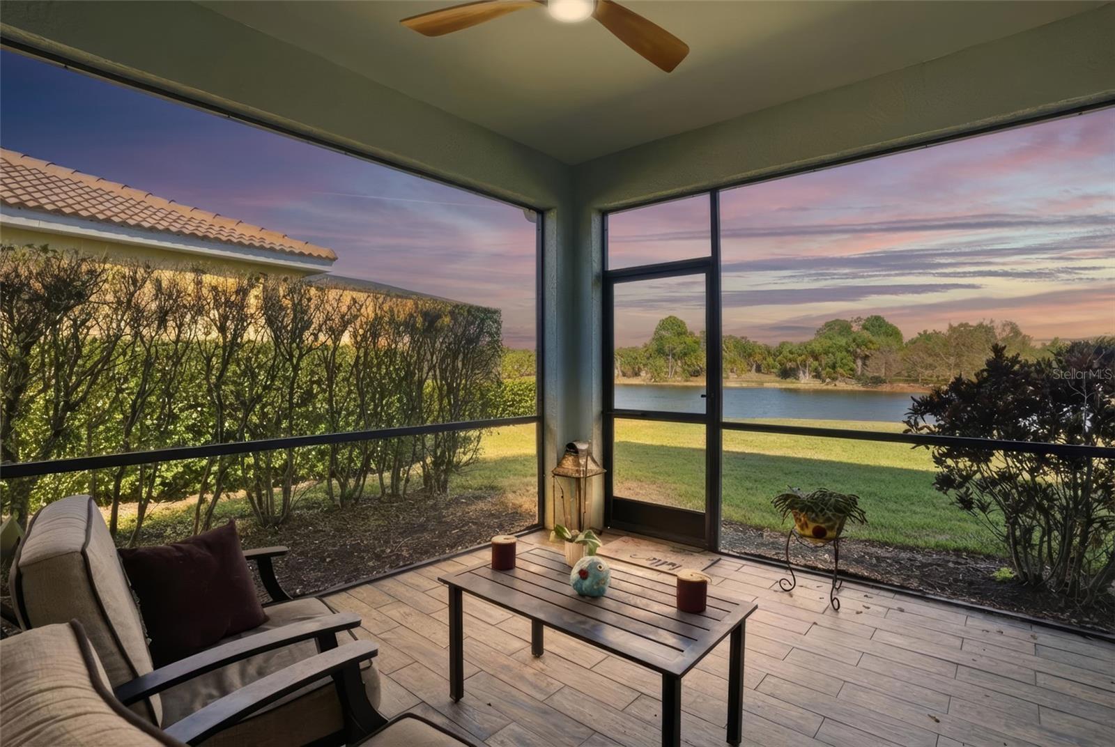 Image 3 of 36 For 13056 Silver Thorn Loop