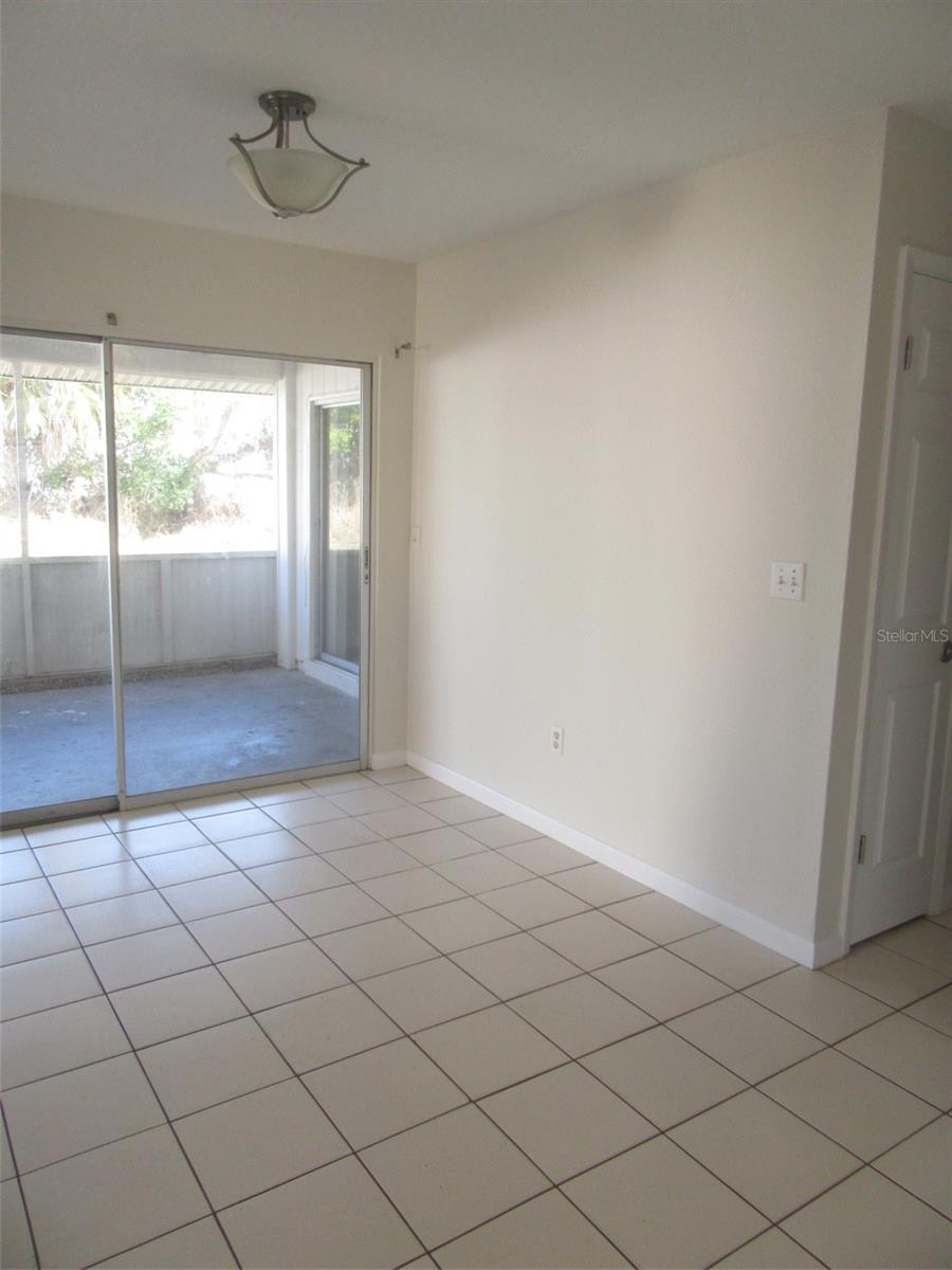 Image 4 of 15 For 440 Spring Lake Boulevard Nw