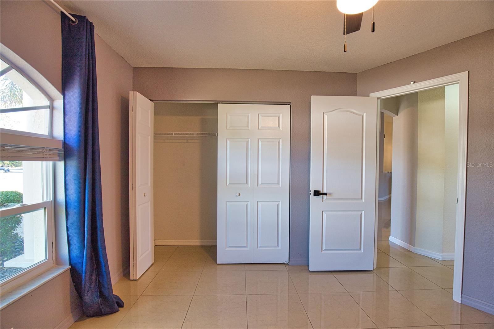 Listing photo id 41 for 3985 Massini Avenue