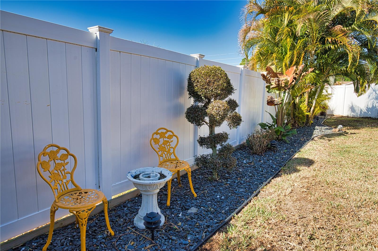 Listing photo id 58 for 3985 Massini Avenue