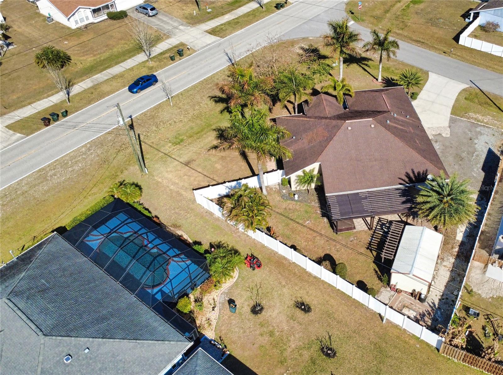 Listing photo id 66 for 3985 Massini Avenue