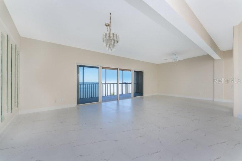 Image 15 of 35 For 1601 Park Beach Circle 132