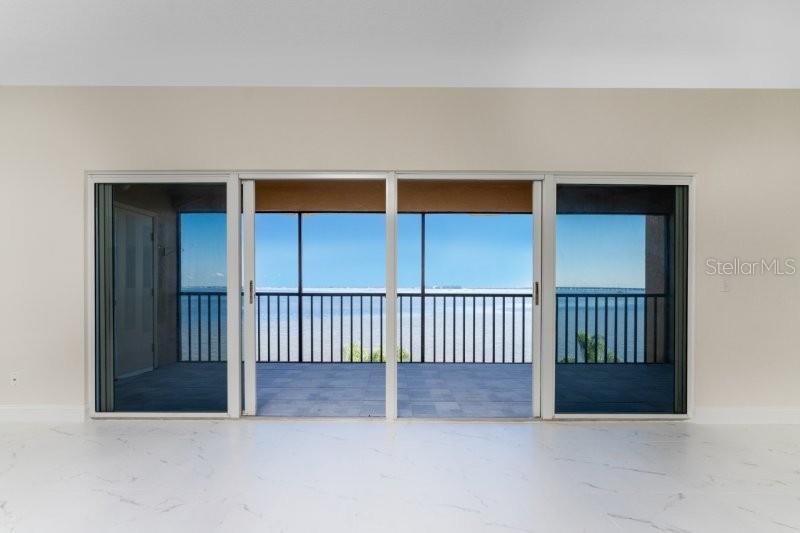 Image 23 of 35 For 1601 Park Beach Circle 132