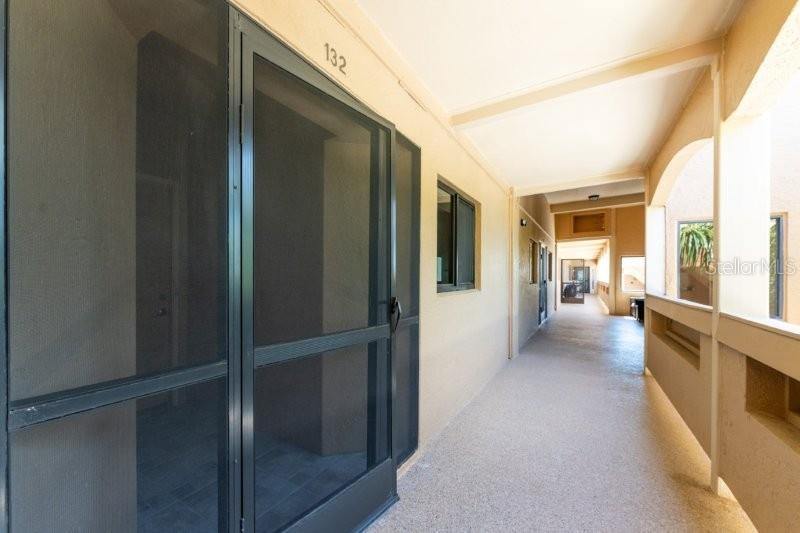 Image 4 of 35 For 1601 Park Beach Circle 132