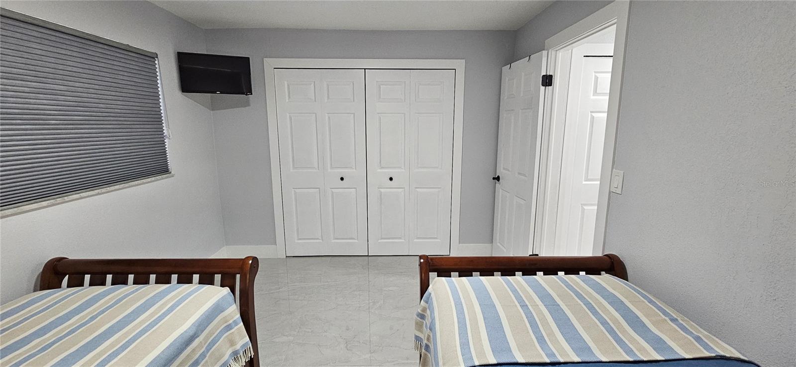 Image 15 of 38 For 251 46th Street