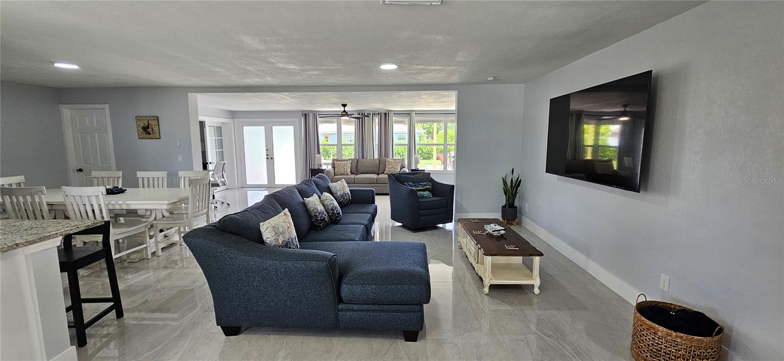 Image 17 of 38 For 251 46th Street