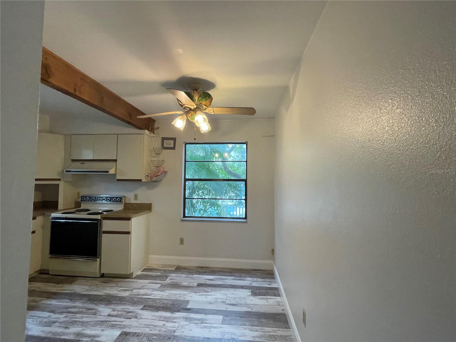 Image 29 of 42 For 60 Beachcomber Lane B