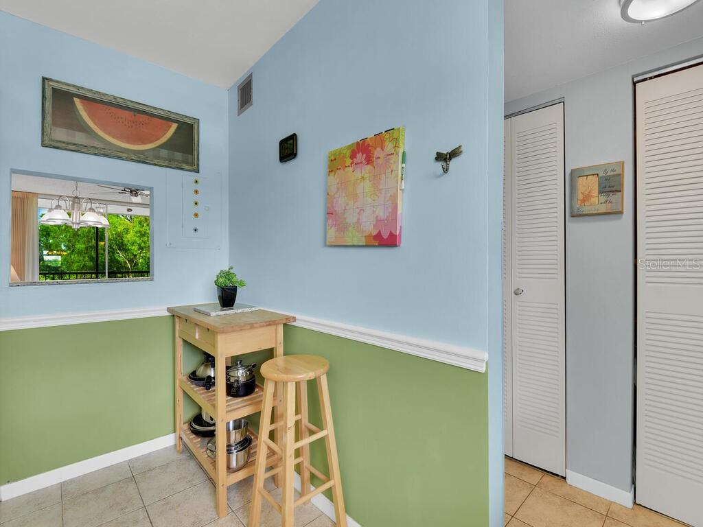 Image 15 of 25 For 4380 27th Court Sw 1-304