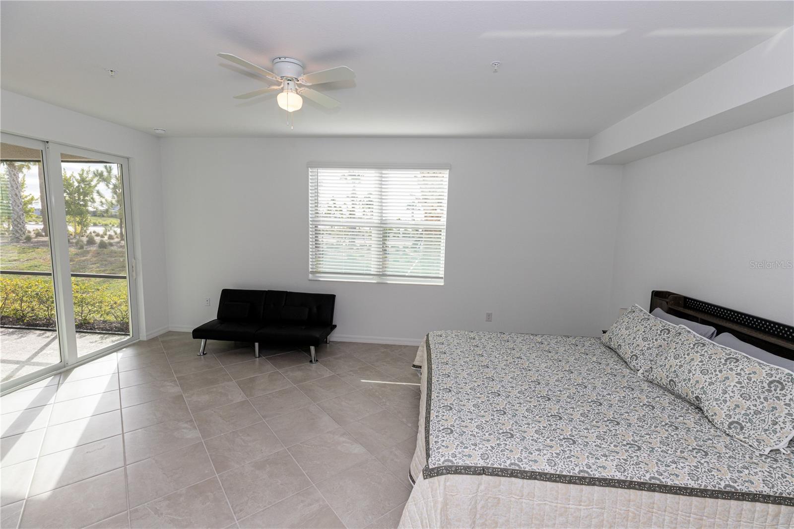 Image 13 of 23 For 16572 Kingwood Lane 3611