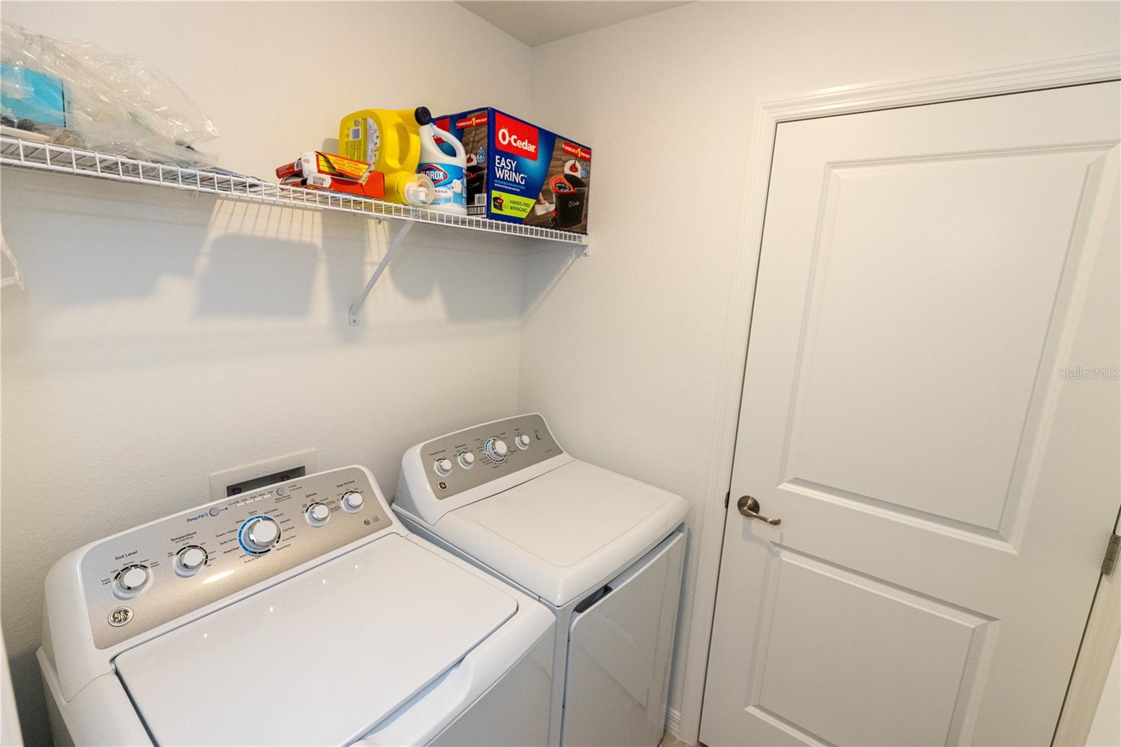 Image 18 of 23 For 16572 Kingwood Lane 3611