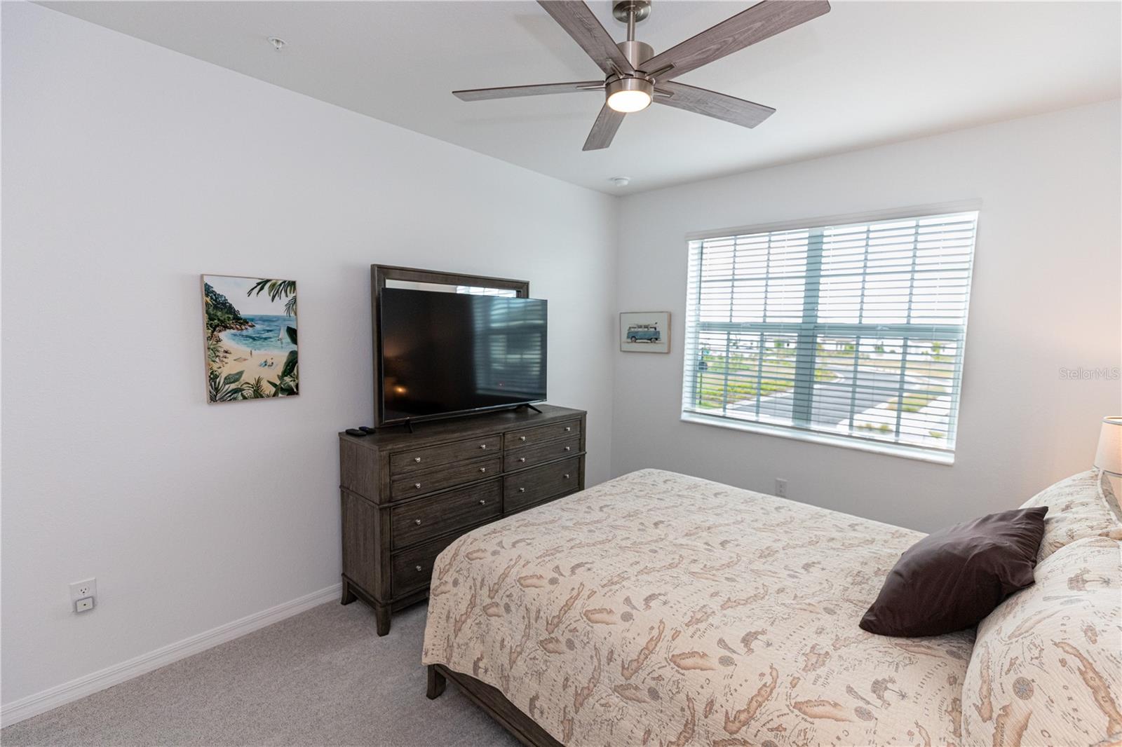 Image 13 of 26 For 16572 Kingwood Lane 3621